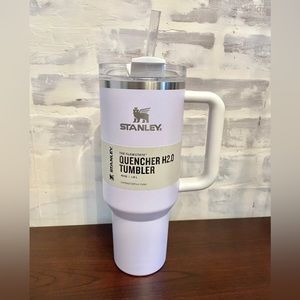 Stanley Adventure Quencher 40oz. Tumbler limited edition - Wisteria